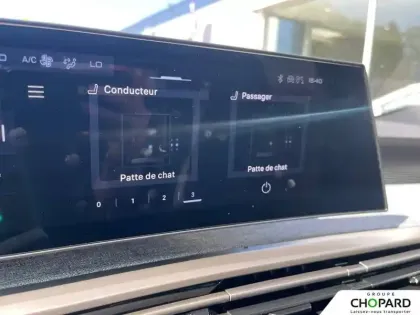 Photo 29 Peugeot 5008  Hybrid 145 ch e-DCS6