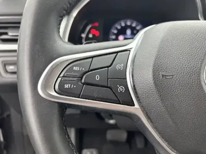 Photo 39 Renault Captur  Blue dCi 115 EDC