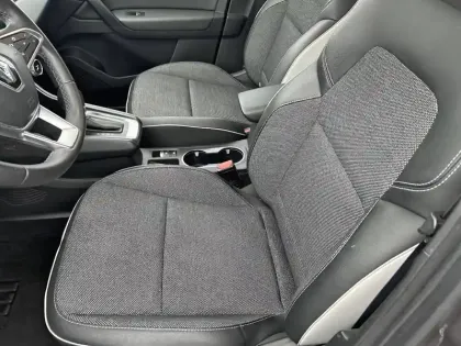 Photo 30 Renault Captur  Blue dCi 115 EDC
