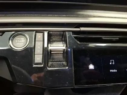 Photo 24 Peugeot 5008  Hybrid 136 e-DCS6