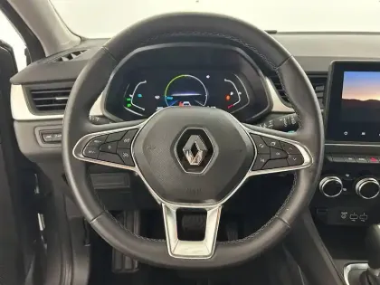 Photo 14 Renault Captur  E-Tech full hybrid 145