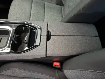 Photo 23 Renault Austral  full hybrid E-Tech 200 ch