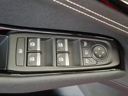 Photo 30 Renault Austral  full hybrid E-Tech 200 ch