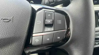 Photo 20 Ford Kuga  2.5 Duratec 180 ch FlexiFuel FHEV E85 Powershift
