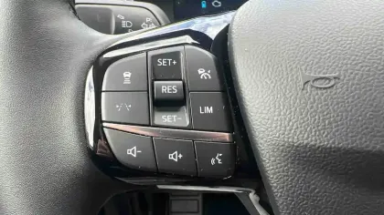 Photo 19 Ford Kuga  2.5 Duratec 180 ch FlexiFuel FHEV E85 Powershift