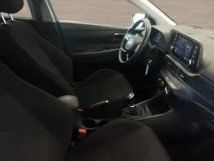 Photo 14 Hyundai Bayon  1.0 T-GDi 100 Hybrid 48V