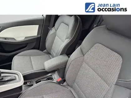 Photo 19 Renault Clio  E-Tech hybride 145