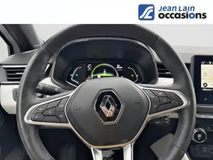 Photo 11 Renault Clio  E-Tech hybride 145