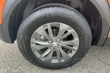 Photo 14 Peugeot 2008  PureTech 100 S&S BVM6