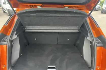 Photo 8 Peugeot 2008  PureTech 100 S&S BVM6
