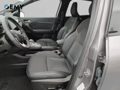 Photo 8 Renault Captur  E-Tech full hybrid 145 ch