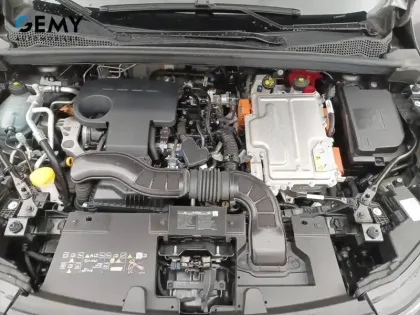 Photo 11 Renault Captur  E-Tech full hybrid 145 ch