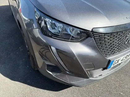 Photo 15 Peugeot 2008  PureTech 100 S&S BVM6