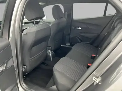 Photo 31 Peugeot 2008  PureTech 100 S&S BVM6