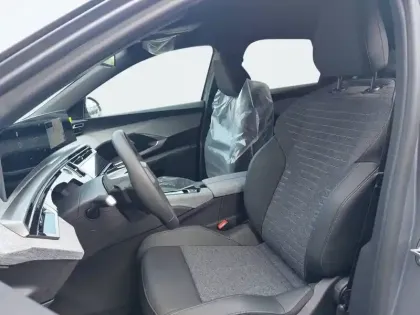 Photo 10 Peugeot 3008  Hybrid 145 e-DCS6