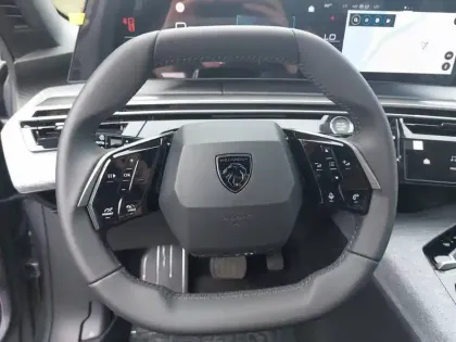 Photo 8 Peugeot 3008  Hybrid 145 e-DCS6
