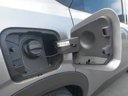Photo 31 Peugeot 3008  Hybrid 145 e-DCS6