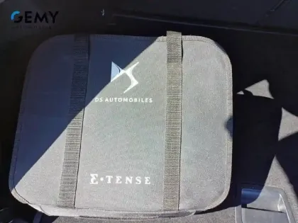 Photo 19 DS DS 7 DS7 Crossback Hybride E-Tense 300 EAT8 4x4