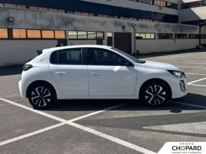 Photo 35 Peugeot 208  Hybrid 100 e-DCS6