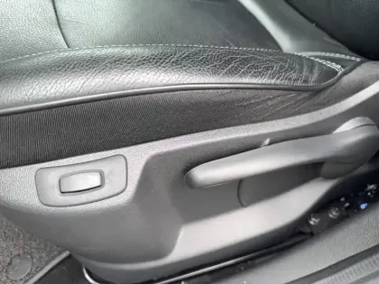 Photo 27 Renault Captur  TCe 150 FAP EDC