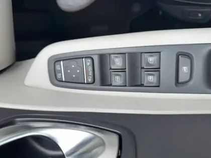 Photo 46 Renault Captur  TCe 150 FAP EDC