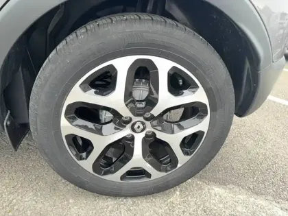 Photo 14 Renault Captur  TCe 150 FAP EDC