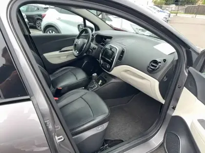 Photo 11 Renault Captur  TCe 150 FAP EDC