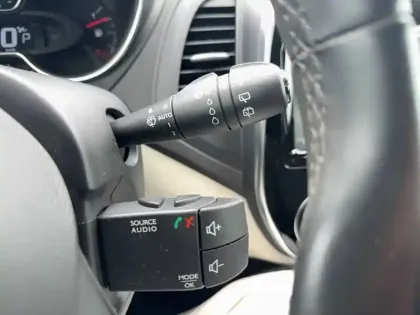 Photo 43 Renault Captur  TCe 150 FAP EDC