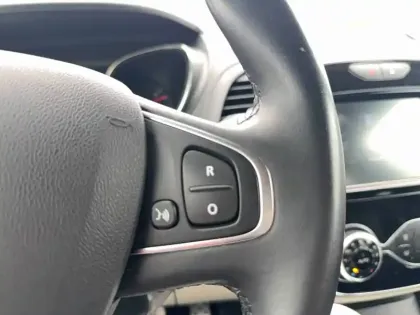Photo 42 Renault Captur  TCe 150 FAP EDC
