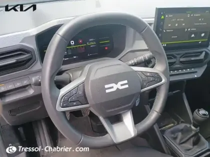 Photo 11 Dacia Bigster  Mild Hybrid 140 Essential