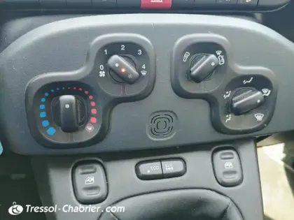 Photo 20 Fiat Panda  0.9 85 ch TwinAir S&S 4x4