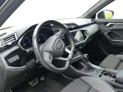 Photo 8 Audi Q3 35 TDI 150 ch S tronic 7 S line