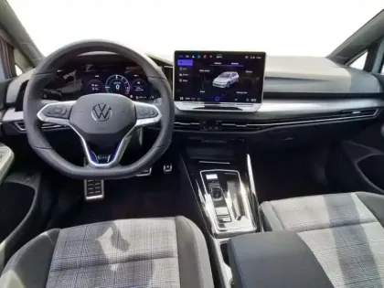 Photo 7 Volkswagen Golf 8 FL 1.5 EHYBRID 272CH DSG6 GTE