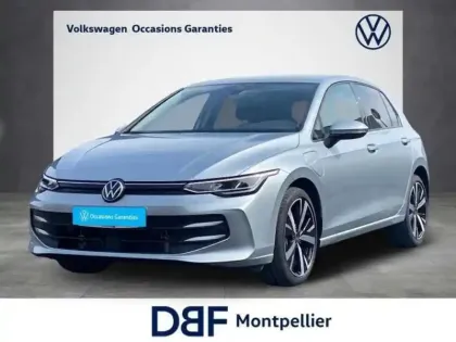 Photo 10 Volkswagen Golf 1.5 eHybrid 204 DSG6 VW Edition