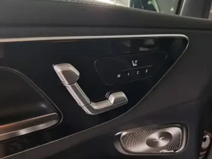 Photo 11 Mercedes GLC  300 d e Hybrid EQ 4MATIC C
