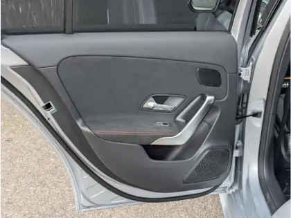 Photo 17 Mercedes Classe A 200 d
