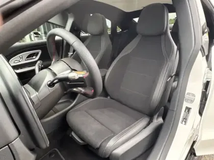 Photo 12 Mercedes CLA  200 AMG Line