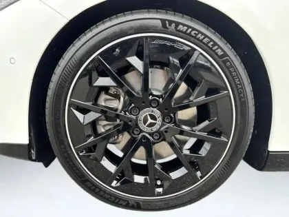 Photo 8 Mercedes CLA  200 AMG Line