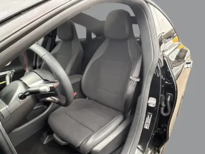 Photo 17 Mercedes CLA 200 AMG Line