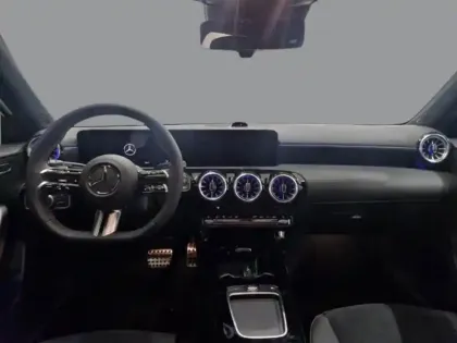 Photo 14 Mercedes Classe A 180 AMG Line