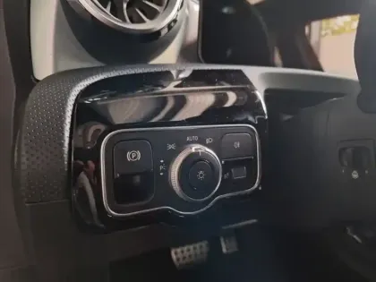 Photo 17 Mercedes Classe A 200 d AMG Exclusive Design