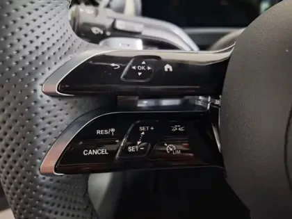 Photo 18 Mercedes Classe A 200 d AMG Exclusive Design