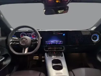 Photo 14 Mercedes CLA  350 4MATIC avec technologi