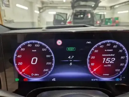 Photo 12 Mercedes CLA  350 4MATIC avec technologi