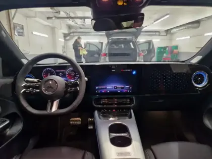 Photo 9 Mercedes CLA  350 4MATIC avec technologi