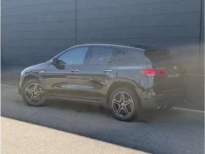 Photo 22 Mercedes GLA 250 e Hybrid EQ 
