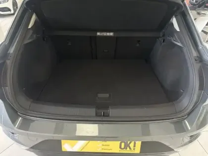 Photo 9 Volkswagen T-roc United ACC Car Play Radar Av+A