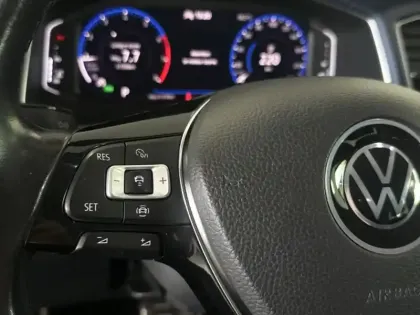 Photo 18 Volkswagen T-roc United ACC Car Play Radar Av+A