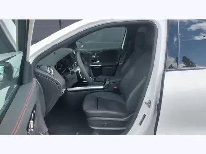 Photo 13 Mercedes GLA 200 d Edition 140