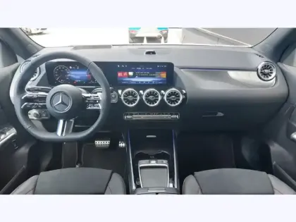 Photo 10 Mercedes GLA 200 d Edition 140